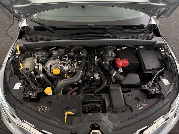 RENAULT Captur (2022) — foto 6 van 28