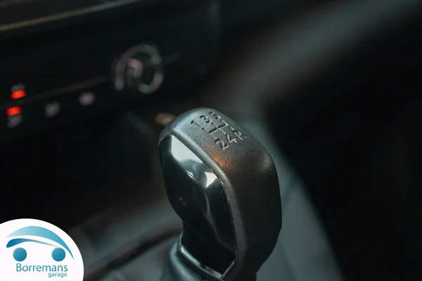 Peugeot Partner (2021) — foto 10 van 22