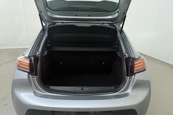 Peugeot 208 (2025) — foto 16 van 20