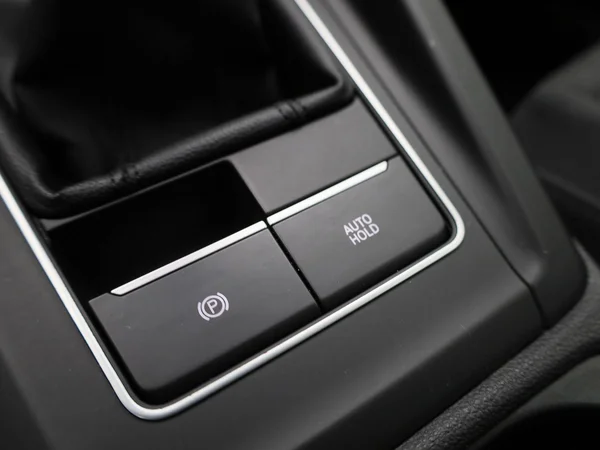 Volkswagen Golf (2021) — foto 24 van 43