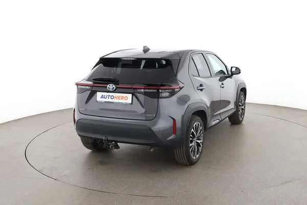 Toyota Yaris Cross (2022) — foto 12 van 16
