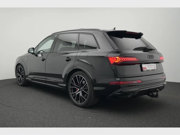 AUDI Q7 PHEV (2024) — foto 22 van 37