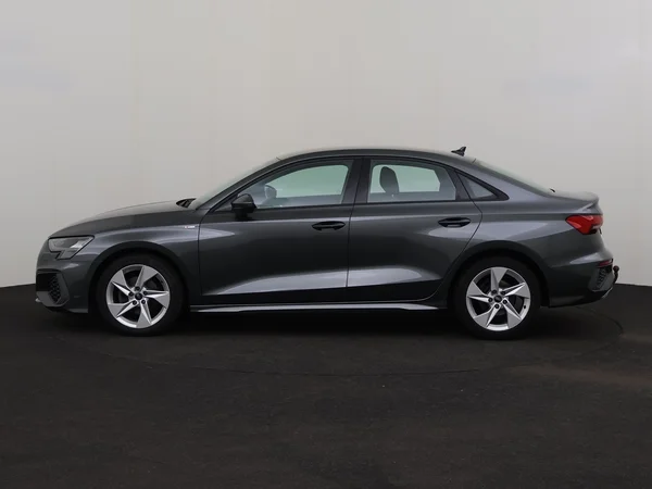 AUDI A3 (2022) — foto 12 van 29