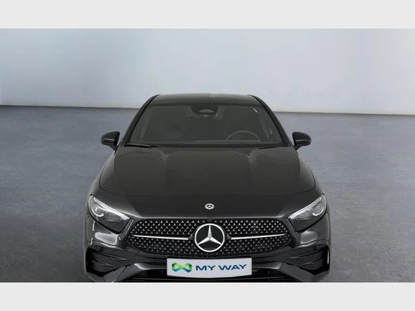 Mercedes-Benz A 220 (2024) — foto 23 van 30