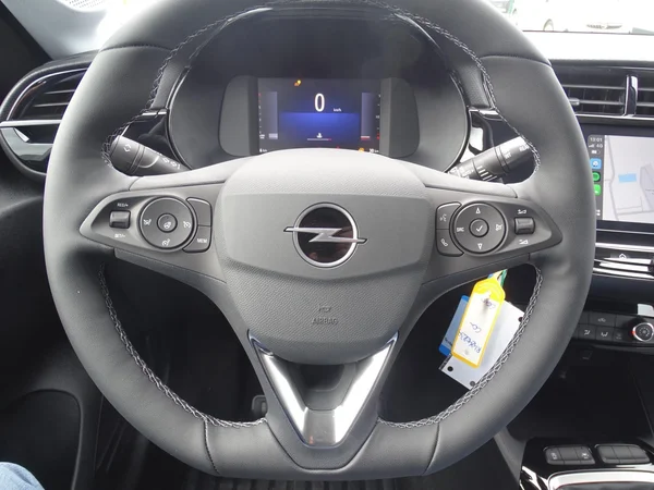 Opel Corsa (2024) — foto 8 van 24