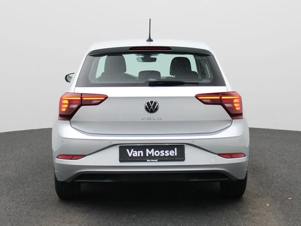 Volkswagen Polo (2022) — foto 34 van 38