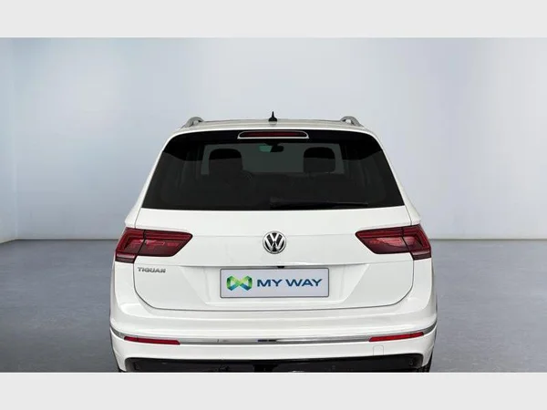 Volkswagen Tiguan (2019) — foto 22 van 24