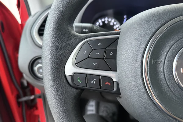 Jeep Renegade (2019) — foto 5 van 25
