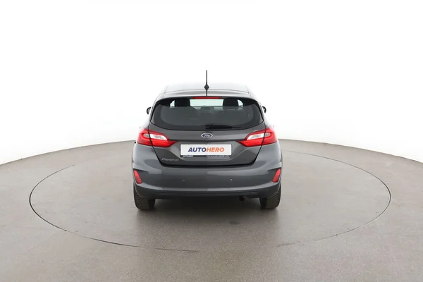 Ford Fiesta (2018) — foto 11 van 16