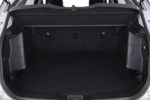 Suzuki SX4 (2018) — foto 8 van 16