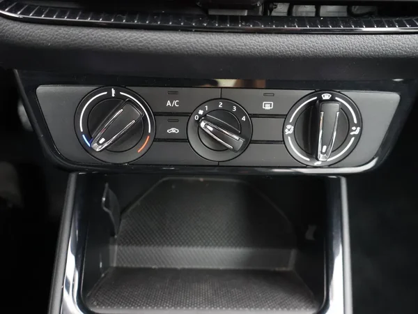 Škoda Fabia (2025) — foto 8 van 27