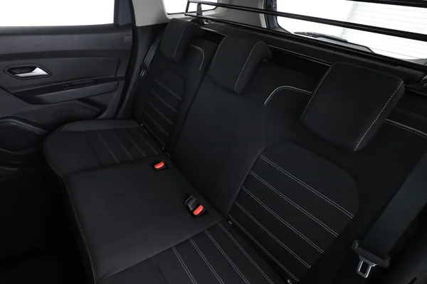Dacia Duster (2023) — foto 5 van 16