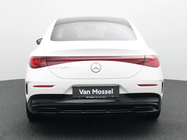 Mercedes-Benz CLA (2025) — foto 28 van 32