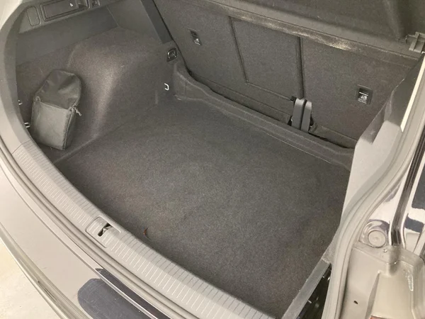 VOLKSWAGEN Tiguan (2022) — foto 27 van 36