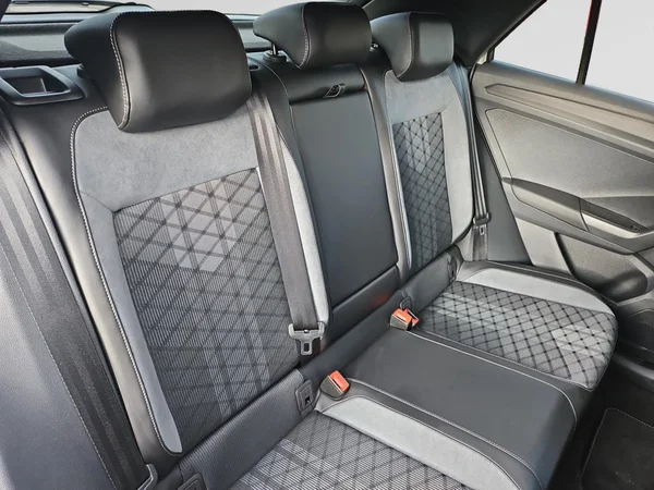 VOLKSWAGEN T-Roc (2025) — foto 11 van 24