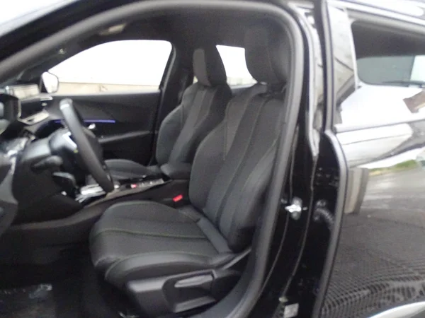 Peugeot 2008 (2025) — foto 3 van 24