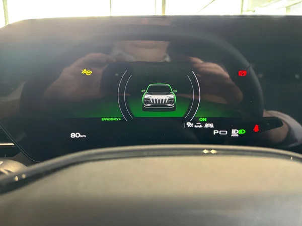 AUDI SQ6 e-tron (2026) — foto 2 van 24