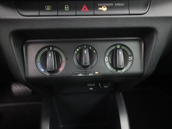 SKODA Fabia Combi (2021) — foto 9 van 20