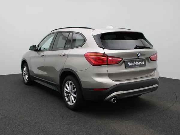 BMW X1 (2022) — foto 12 van 35