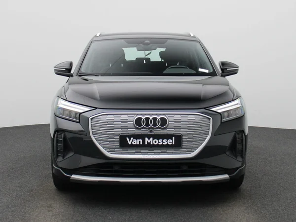 Audi Q4 e-tron (2023) — foto 23 van 43