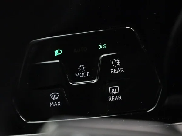 Volkswagen Golf (2022) — foto 21 van 47