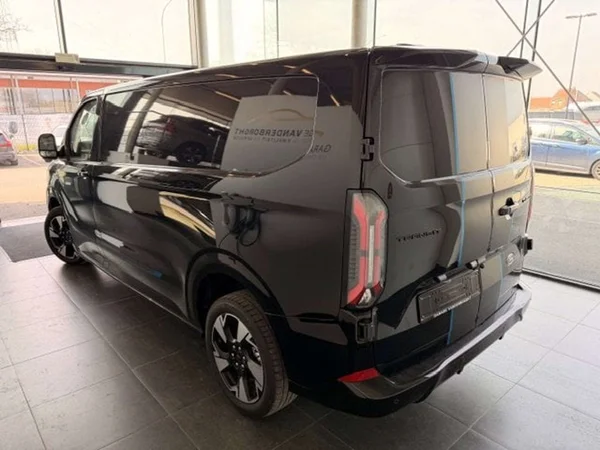 Ford Transit Custom — foto 16 van 19