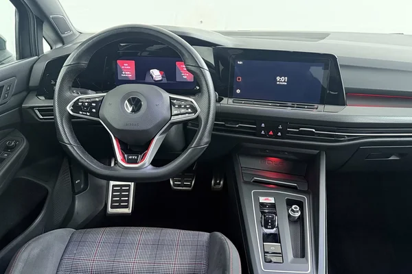 Volkswagen Golf VIII GTI (2020) — foto 4 van 34