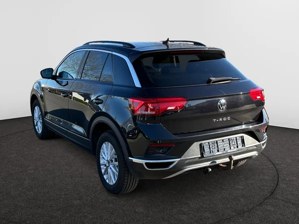 VOLKSWAGEN T-Roc (2021) — foto 14 van 20