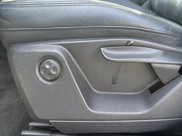 AUDI Q2 (2022) — foto 8 van 22