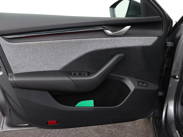 SKODA Octavia Combi (2024) — foto 9 van 19