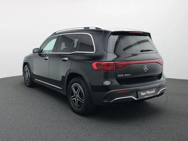 Mercedes-Benz EQB (2026) — foto 12 van 34