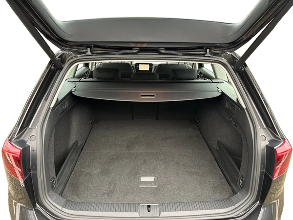 VOLKSWAGEN Passat Variant (2021) — foto 14 van 24