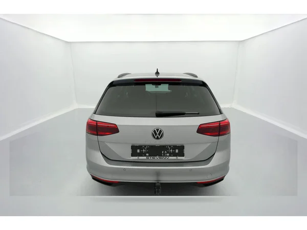 VOLKSWAGEN Passat Variant (2021) — foto 36 van 36