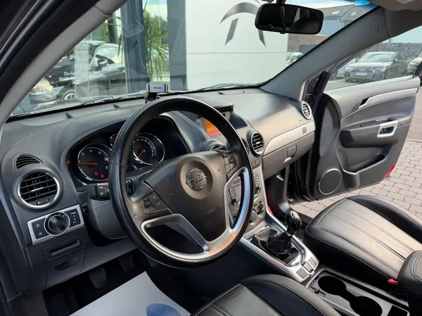 Opel Antara (2013) — foto 24 van 25