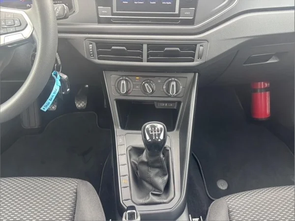 VOLKSWAGEN Taigo (2024) — foto 3 van 16