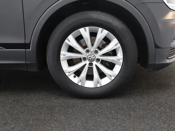 Volkswagen Tiguan (2019) — foto 24 van 25