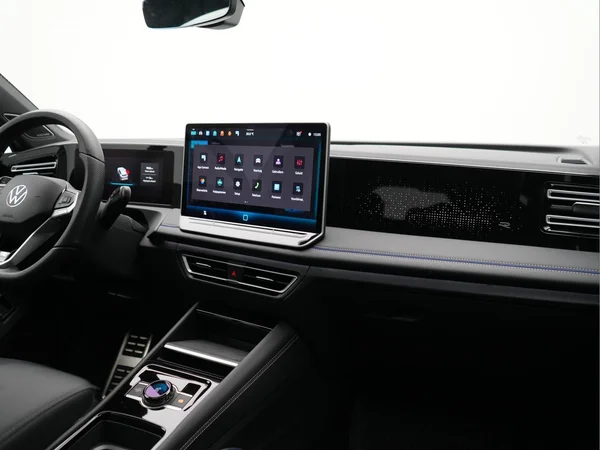 VOLKSWAGEN Tiguan eHybrid (PHEV) (2025) — foto 38 van 41