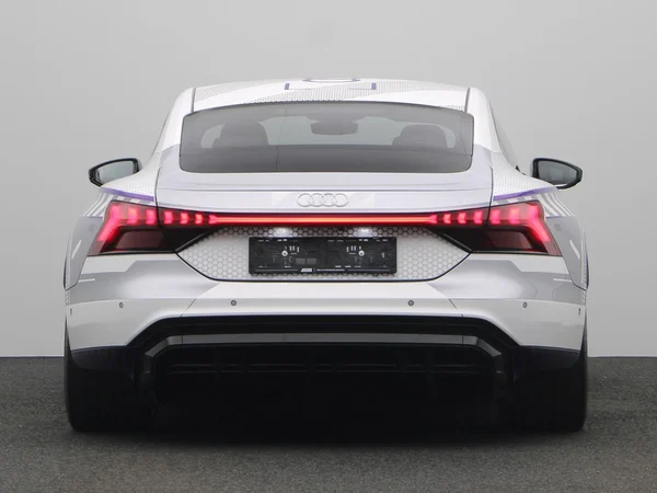 AUDI RS e-tron GT (2025) — foto 24 van 27