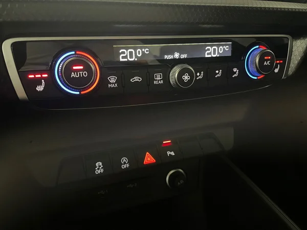 AUDI A1 Sportback (2024) — foto 3 van 15