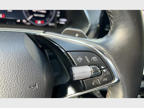 Skoda Octavia Combi (2021) — foto 30 van 39