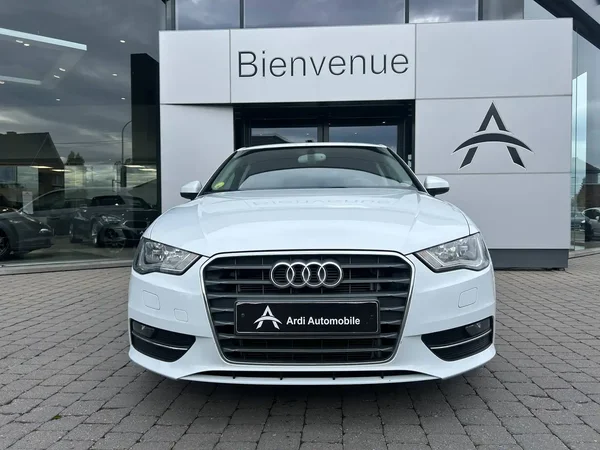 Audi A3 (2014) — foto 11 van 18