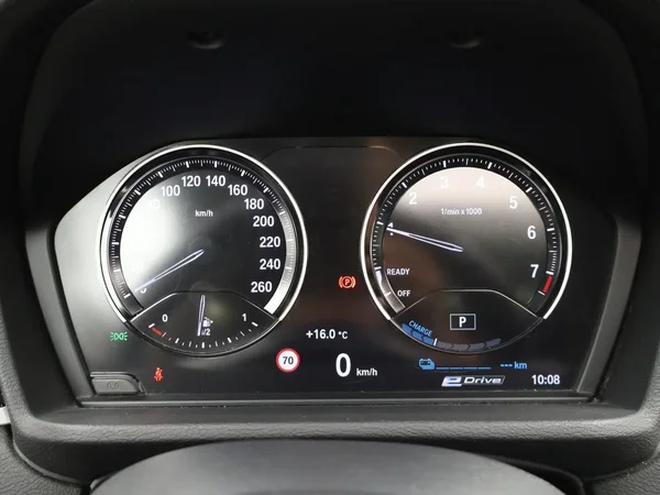 BMW X1 (2022) — foto 8 van 28