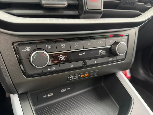SEAT Arona (2024) — foto 10 van 19