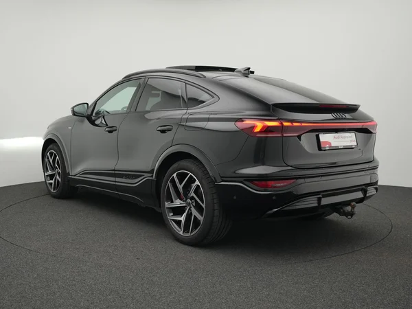 AUDI Q6 Sportback e-tron (2025) — foto 34 van 41
