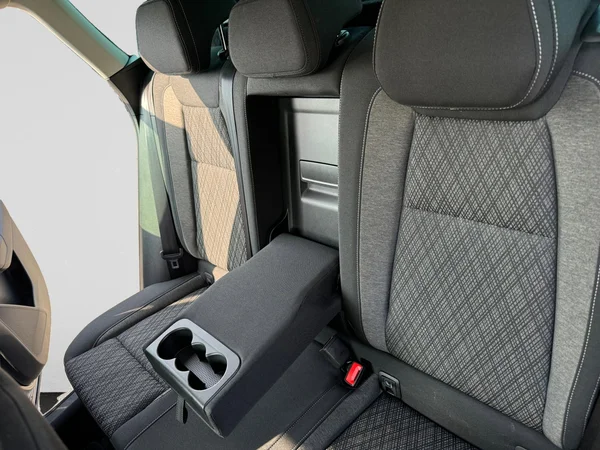 SKODA Karoq (2022) — foto 7 van 16