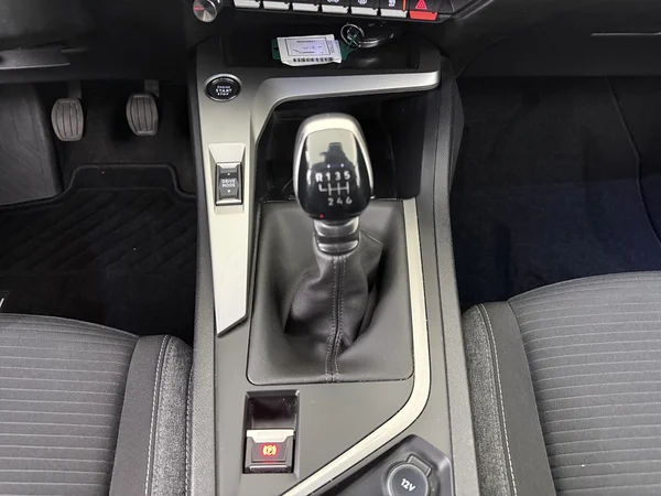 PEUGEOT 308 (2023) — foto 2 van 20