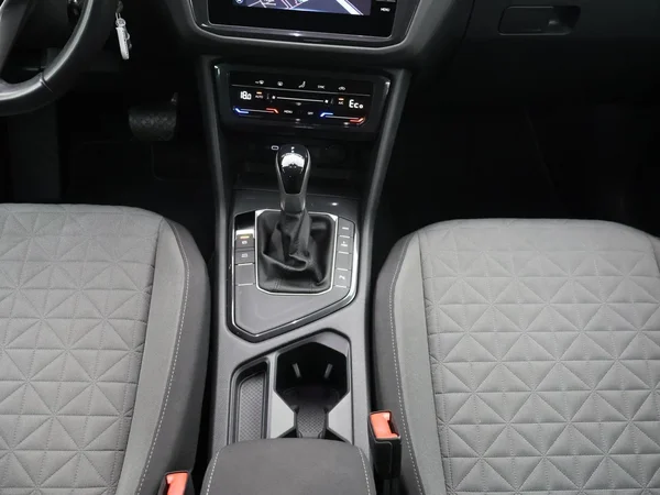 Volkswagen Tiguan (2022) — foto 26 van 29