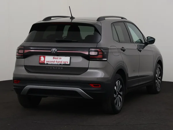 VOLKSWAGEN T-Cross (2021) — foto 20 van 26