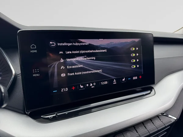 SKODA Octavia SW (2023) — foto 12 van 13