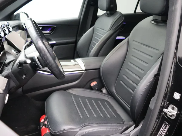 Mercedes-Benz GLC (2024) — foto 16 van 35